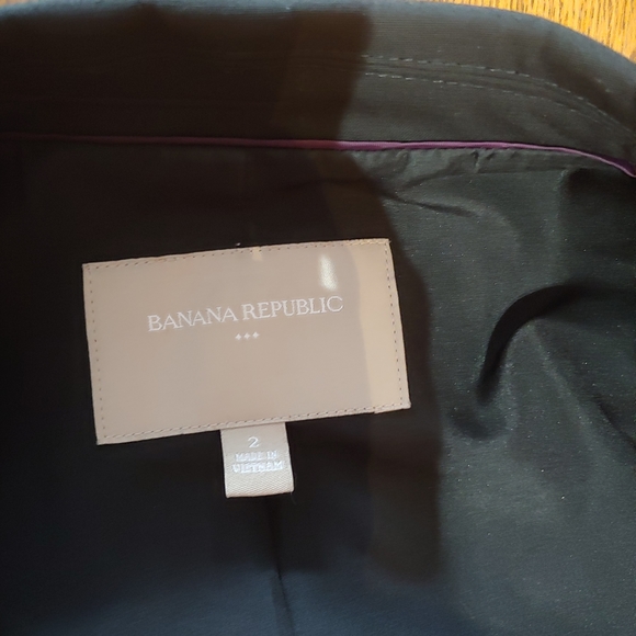 Banana Republic Classic Black Blazer/Suit Jacket - Picture 3 of 5